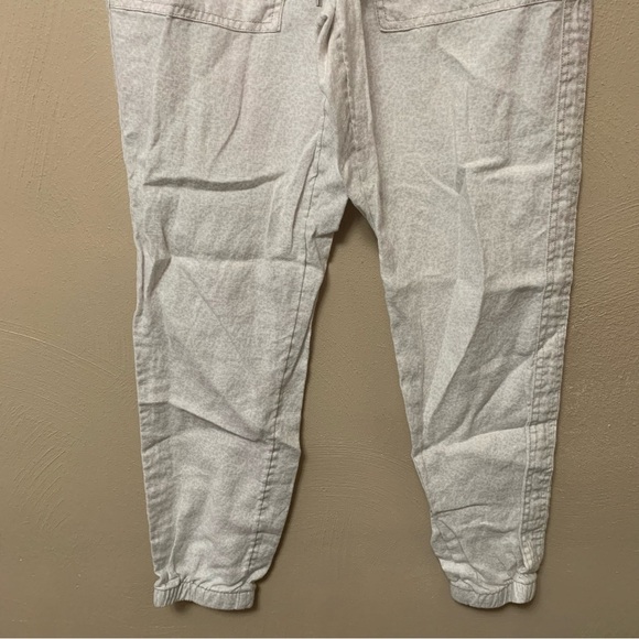 Athleta Cabo Linen Jogger in Mirco Cheetah Abalone Gray Size 2 - Picture 6 of 12